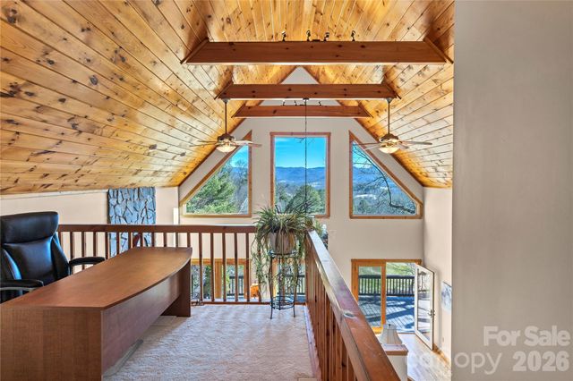 1111 Coyote Hollow Road, Waynesville, NC 28785