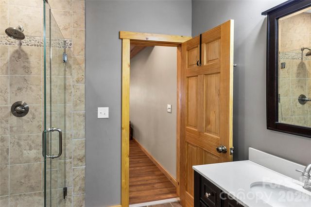 1111 Coyote Hollow Road, Waynesville, NC 28785