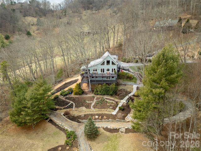 1111 Coyote Hollow Road, Waynesville, NC 28785