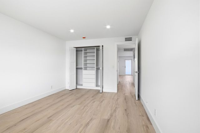 1023 Guildford B, Boca Raton, FL 33434