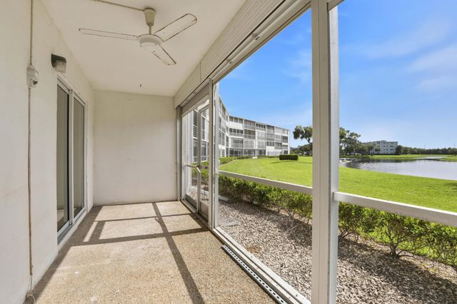 1023 Guildford B, Boca Raton, FL 33434