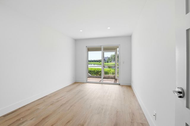 1023 Guildford B, Boca Raton, FL 33434