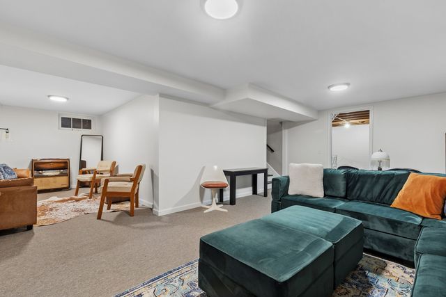 207 Glen Avenue, Crystal Lake, IL 60014