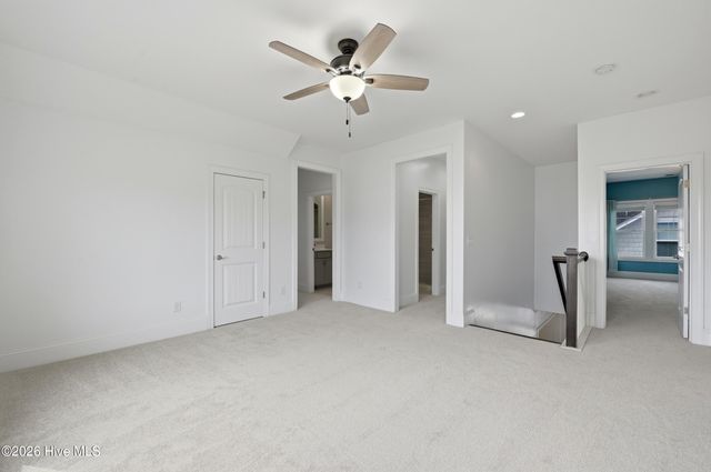 145 Spicer Lake Drive, Holly Ridge, NC 28445