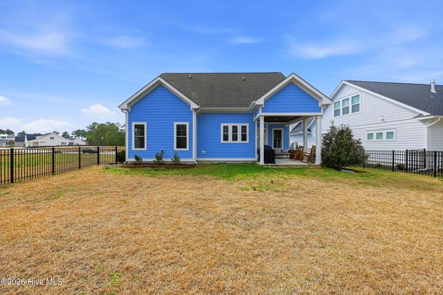 145 Spicer Lake Drive, Holly Ridge, NC 28445