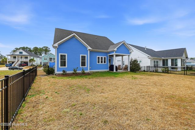 145 Spicer Lake Drive, Holly Ridge, NC 28445