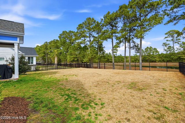 145 Spicer Lake Drive, Holly Ridge, NC 28445