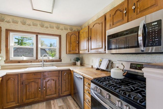 10317 195th AVENUE, Bristol, WI 53104