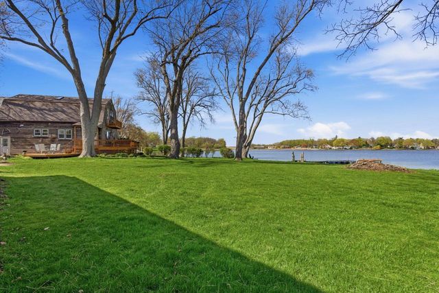 10317 195th AVENUE, Bristol, WI 53104