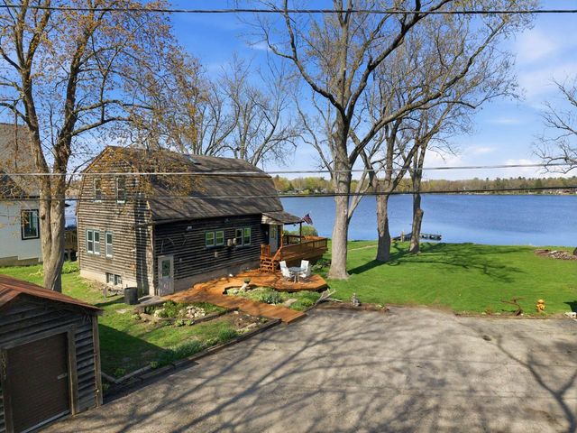 10317 195th AVENUE, Bristol, WI 53104