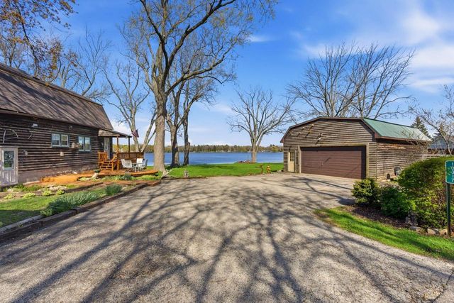 10317 195th AVENUE, Bristol, WI 53104