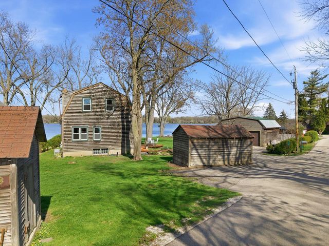 10317 195th AVENUE, Bristol, WI 53104