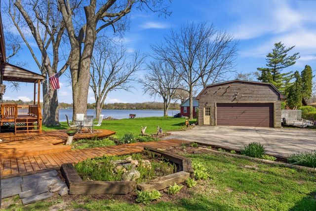 10317 195th AVENUE, Bristol, WI 53104