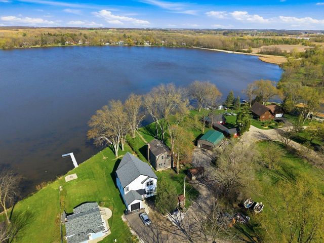 10317 195th AVENUE, Bristol, WI 53104