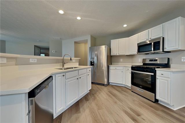 3118 Farmstead Court, Grayson, GA 30017