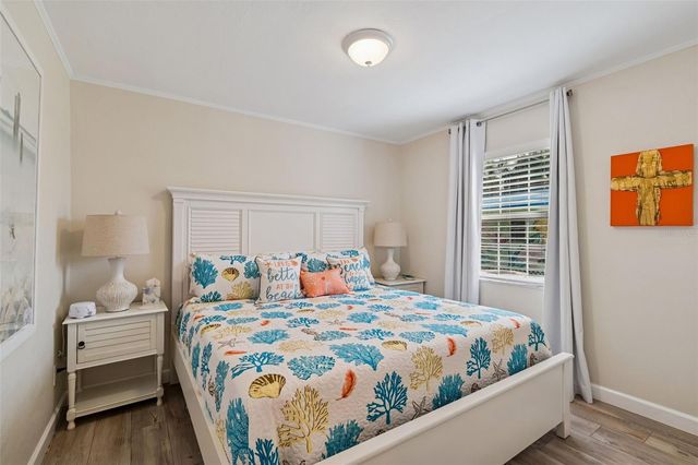 4724 W WALLCRAFT AVENUE, Tampa, FL 33611