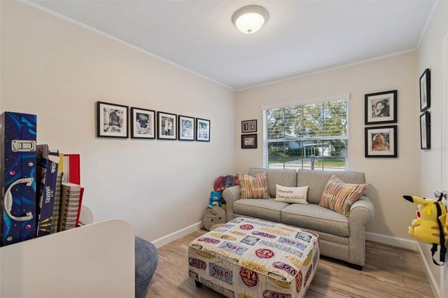 4724 W WALLCRAFT AVENUE, Tampa, FL 33611