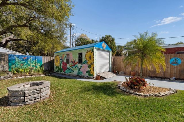 4724 W WALLCRAFT AVENUE, Tampa, FL 33611