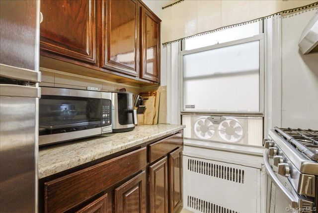 110-35 72nd Road 202, Forest Hills, NY 11375