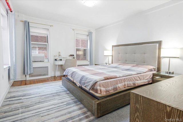 110-35 72nd Road 202, Forest Hills, NY 11375