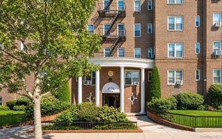 110-35 72nd Road 202, Forest Hills, NY 11375