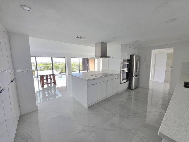 1800 NE 114th St 1101, Miami, FL 33181