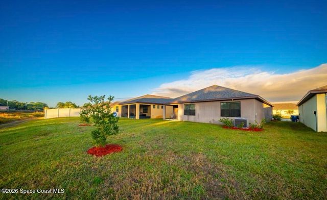 487 Old Country E, Palm Bay, FL 32909
