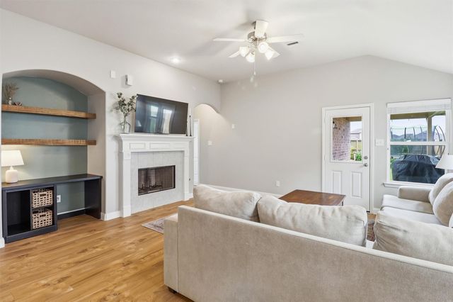 3555 Fern Footpath Lane, Richmond, TX 77406