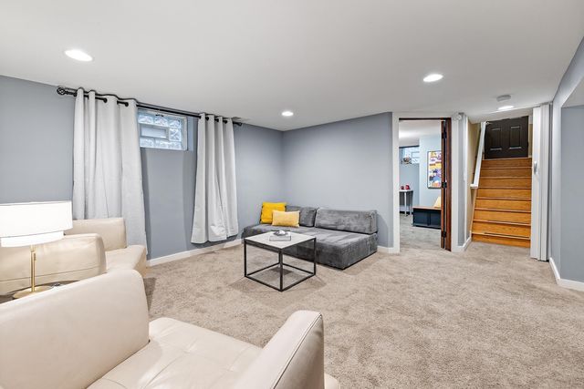 4304 46th Avenue S, Minneapolis, MN 55406