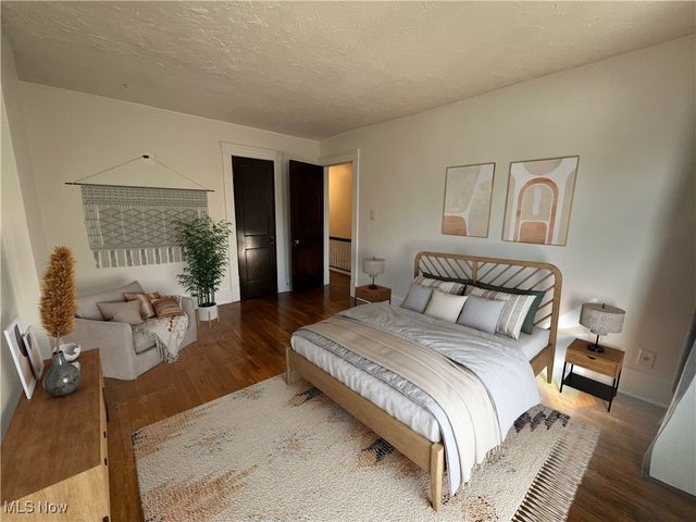 10310 Clifton Boulevard, Cleveland, OH 44102