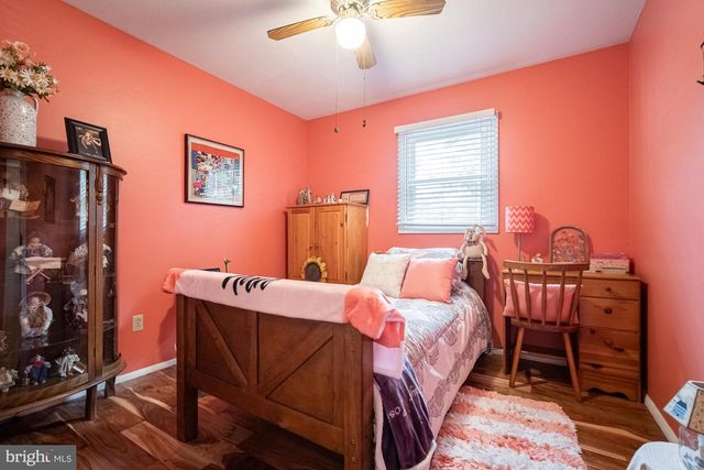 864 ELHAM DR, York, PA 17406