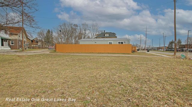 800 Martin Luther King Avenue, Flint, MI 48503