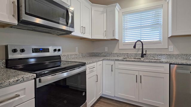 20 J's Lane, London, KY 40741