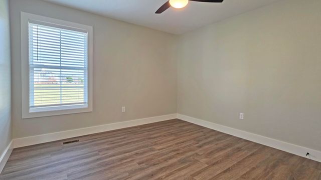 20 J's Lane, London, KY 40741