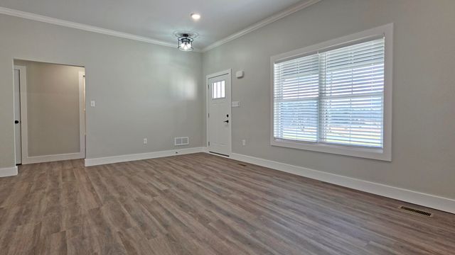 20 J's Lane, London, KY 40741