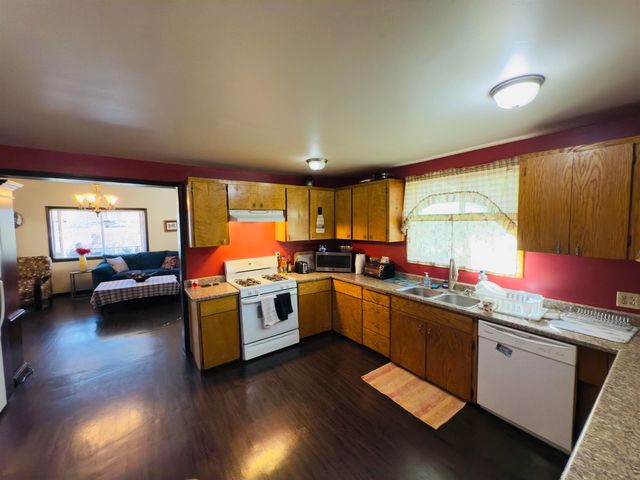 1808 W Augusta Ave, Spokane, WA 99205