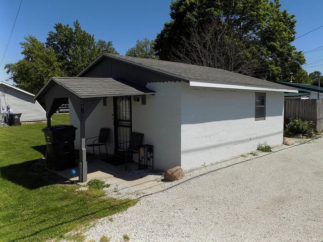 2011 N LINDSAY Street, Kokomo, IN 46901