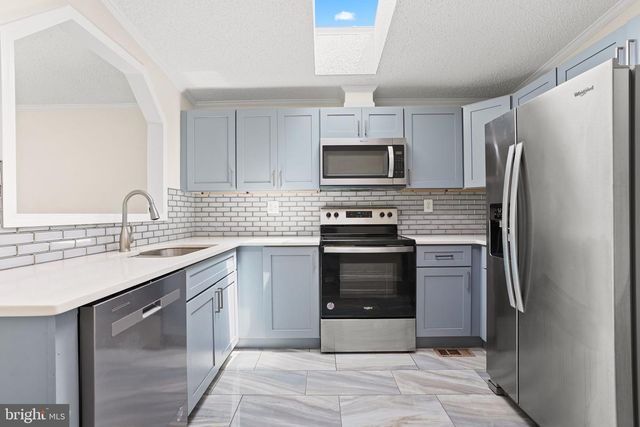 8902 JOSEPHS COAT CT, Jessup, MD 20794
