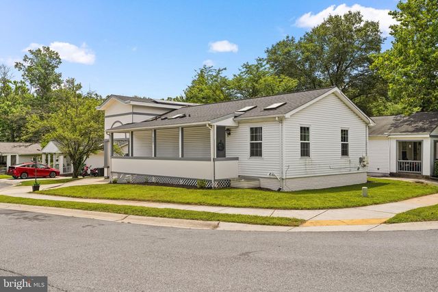 8902 JOSEPHS COAT CT, Jessup, MD 20794