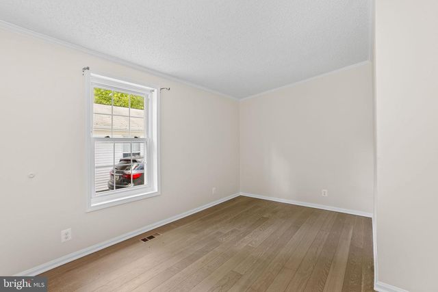8902 JOSEPHS COAT CT, Jessup, MD 20794