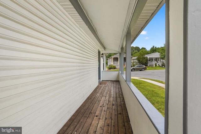 8902 JOSEPHS COAT CT, Jessup, MD 20794