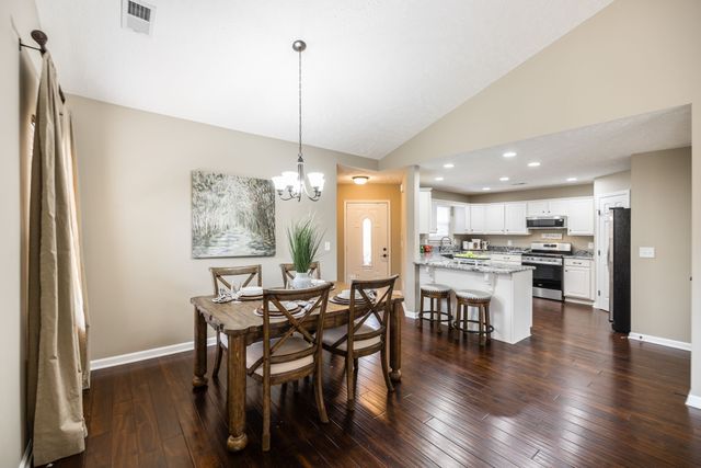 395 Devon Chase Hl Unit 5104, Gallatin, TN 37066