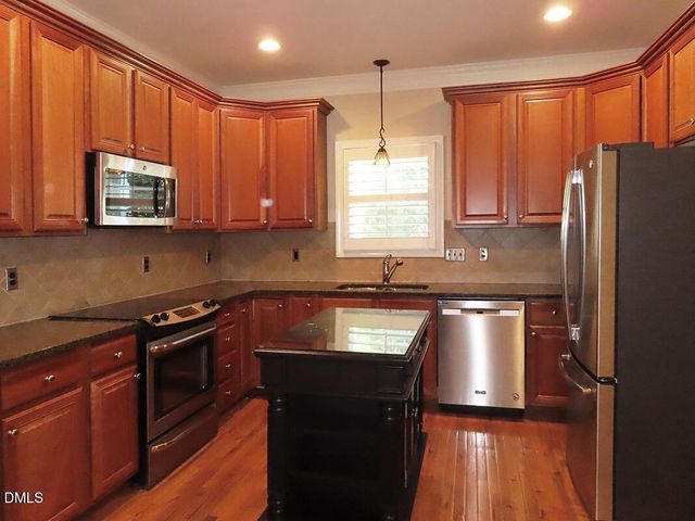 337 Rose Walk Lane, Carrboro, NC 27510