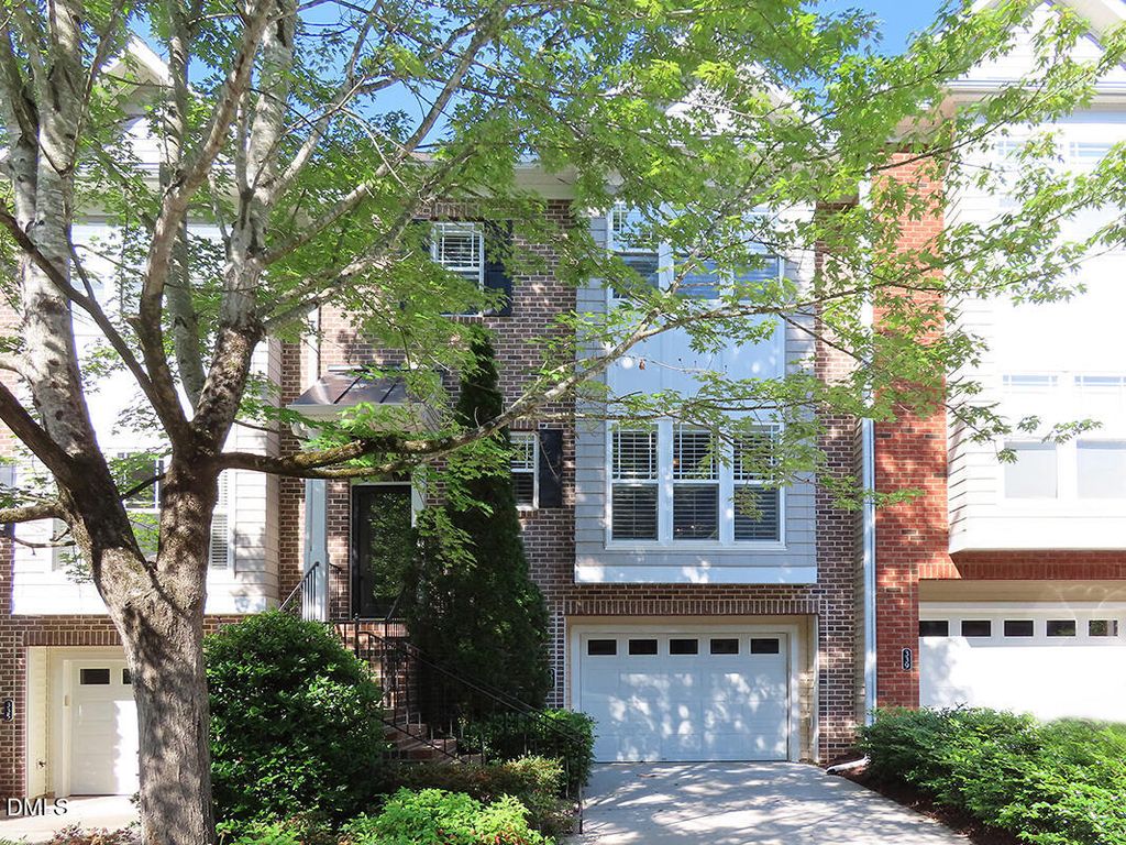 337 Rose Walk Lane, Carrboro, NC 27510
