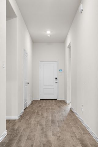 10605 Ponderosa Trail, Aubrey, TX 76227