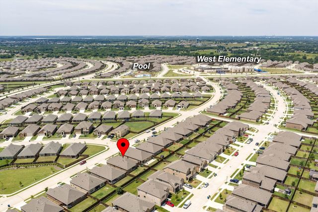 10605 Ponderosa Trail, Aubrey, TX 76227