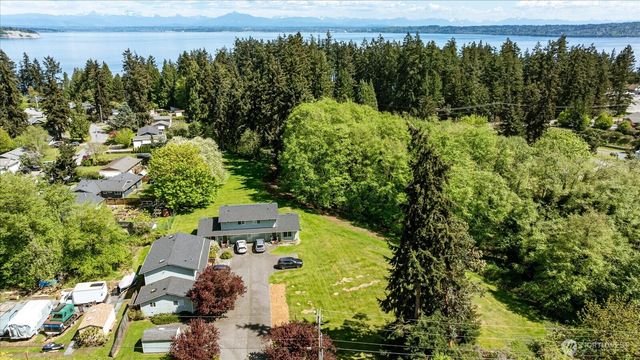 6305 Bob Galbreath Road, Clinton, WA 98236