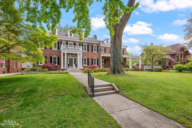 512 Washington Road, Grosse Pointe, MI 48230