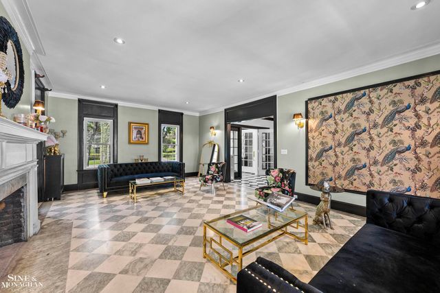 512 Washington Road, Grosse Pointe, MI 48230