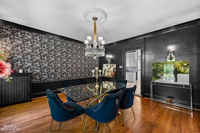 512 Washington Road, Grosse Pointe, MI 48230